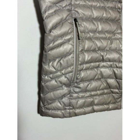 Patagonia Women's XS Lightweight Down Insulated Vest Gray Silver Full Zip Puffer - Picture 2 of 13